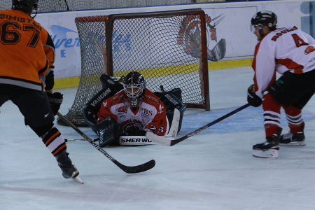 Josh Nicholls was solid in net all evening (Steve Crampton)