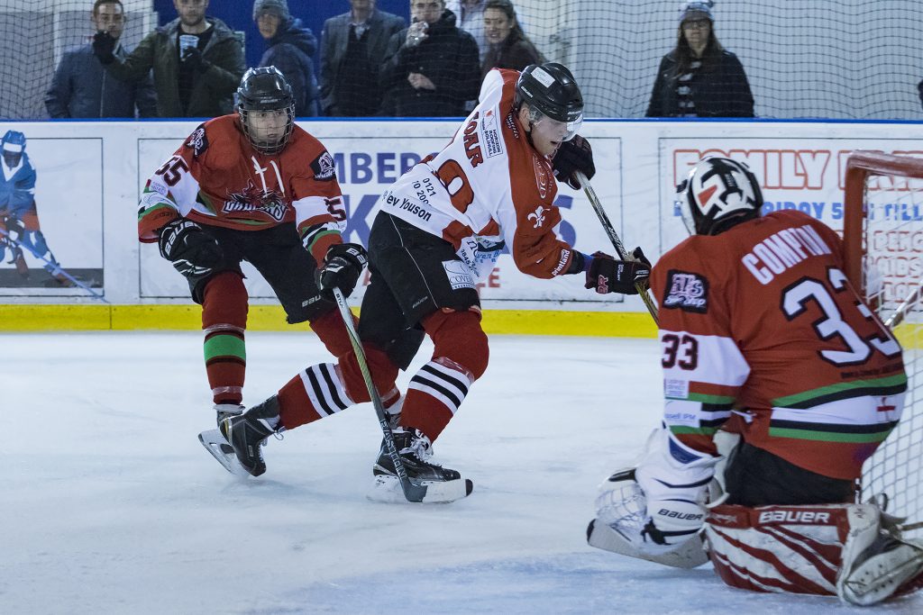 Tom Soar goes in on goal (Steve Crampton)