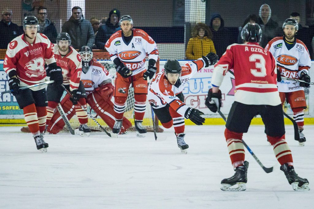 By the middle of the second period the Stars were back in the game and the Barons defence had to stay strong (Steve Crampton)